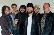 Zac Brown Band Top The Billboard Charts Poke Fun At Maroon 5 