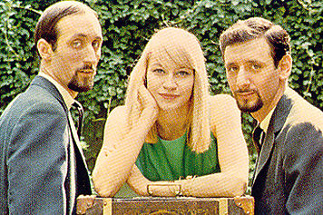 Mary Travers Of Peter, Paul and Mary Dies