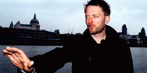 Thom Yorke Sings “Love Will Tear Us Apart”