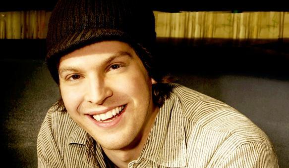 Gavin DeGraw Recovering After Being Assaulted, Hit By Cab