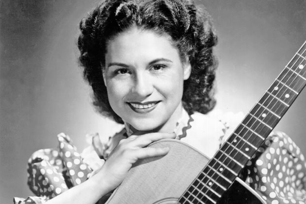 Remembering Kitty Wells, The True Queen Of Country