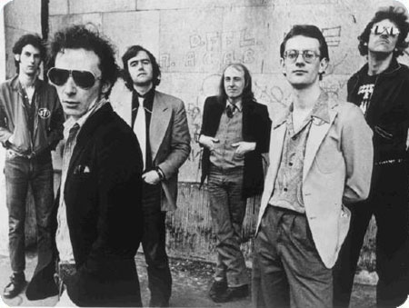 After 31 Years, Graham Parker Reunites With The Rumour For New Album
