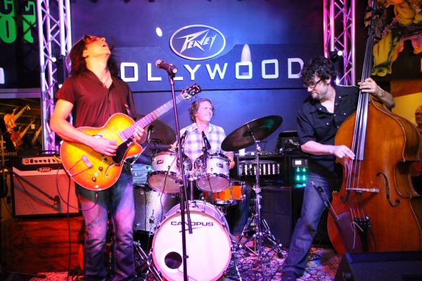 Peavey Celebrates Opening of Factory Showroom in Hollywood