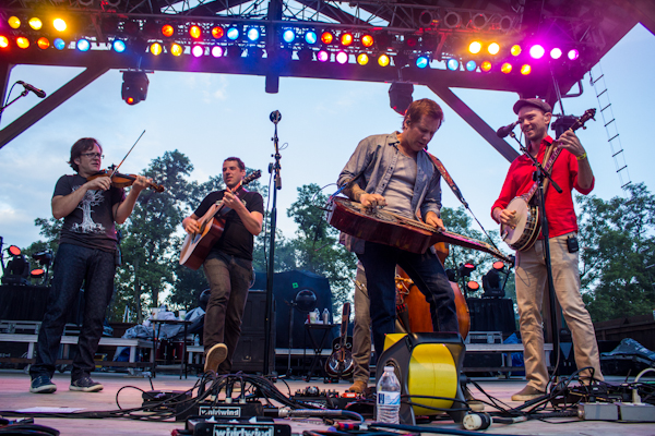 39_Infamous Stringdusters