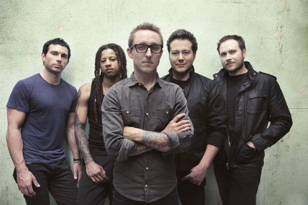 Yellowcard Show Fan Love With Video And Acoustic “Empty Apartment”