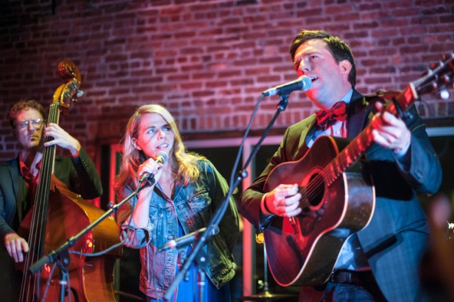 Photos: Ed Helms & Friends At The Bluegrass Situation’s Midnight Windup