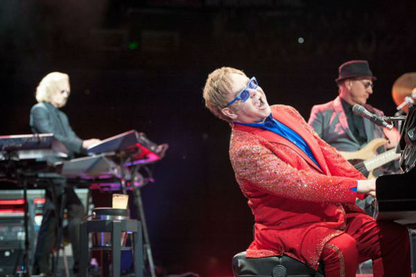 Behind the Song: "Tiny Dancer" by Elton John - American Songwriter