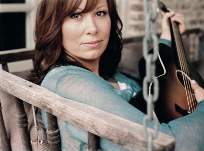 Suzy Bogguss Toasts Merle Haggard With <em>Lucky</em>