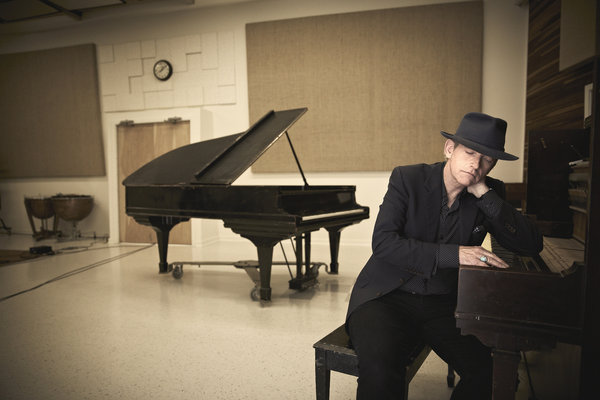 The Heartbreakers’ Benmont Tench Finds His Voice With Lucky