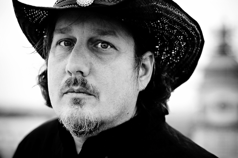 Guest Blog: Kevn Kinney – The Evolution Of My Fall With Archer
