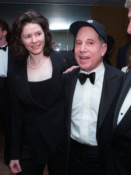 Paul Simon and Edie Brickell Kiss And Make Up With “Like To Get To Know You”