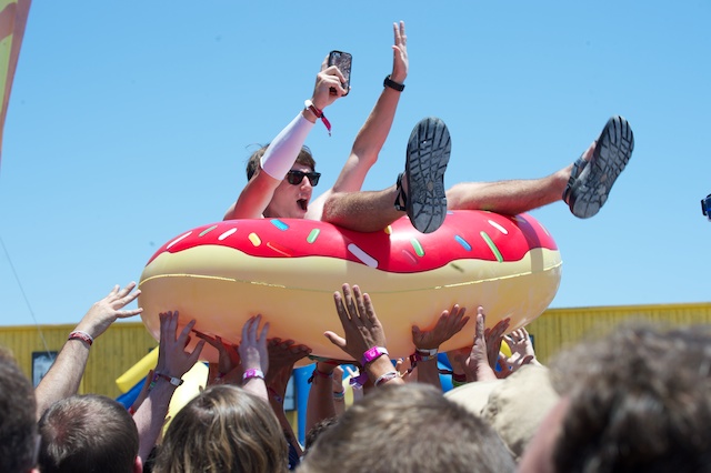 Hangout Music Festival 2014 In Photos: OutKast, Flaming Lips, Black Keys and More