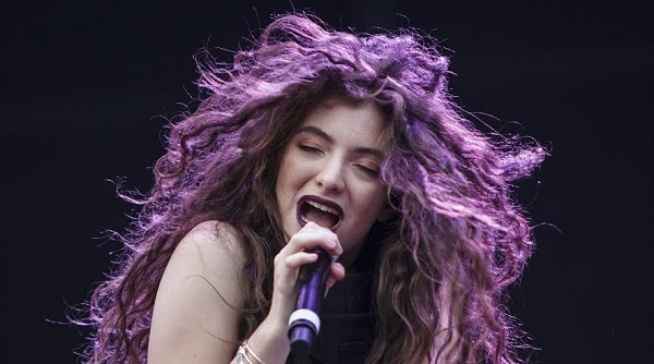 Arctic Monkeys, Lorde Rock Lollapalooza’s 10th Anniversary in Chicago