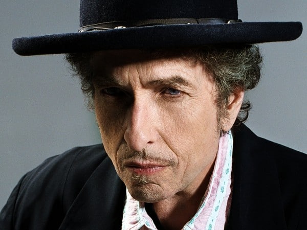 Bob Dylan Writes Speech for Nobel Prize Ceremony