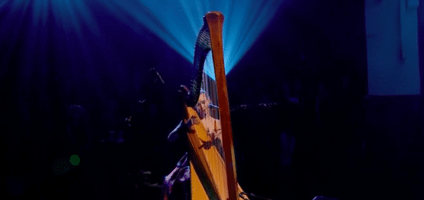 Joanna Newsom Performs “Leaving the City” on Jools Holland