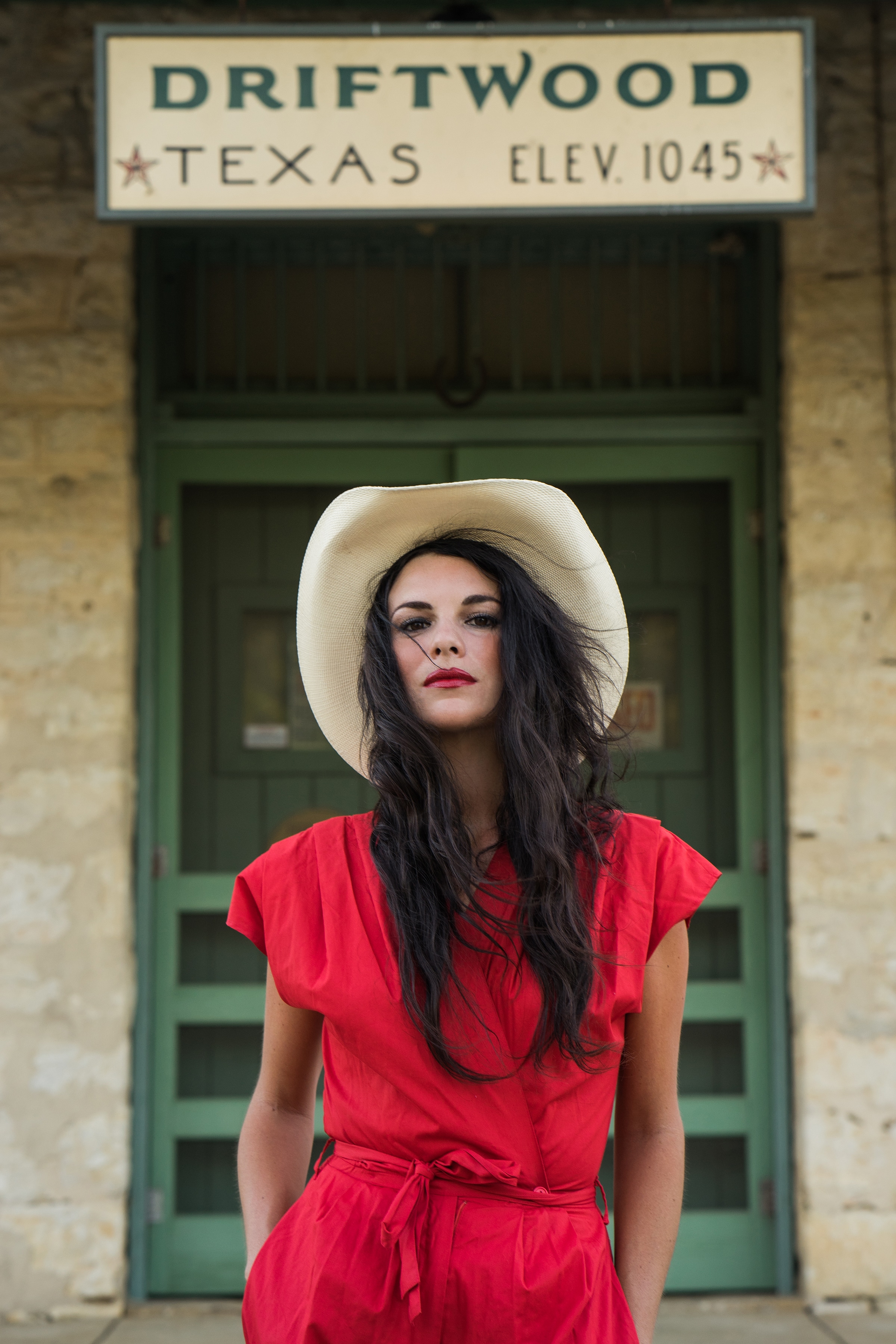 Song Premiere: Whitney Rose, “My Boots”