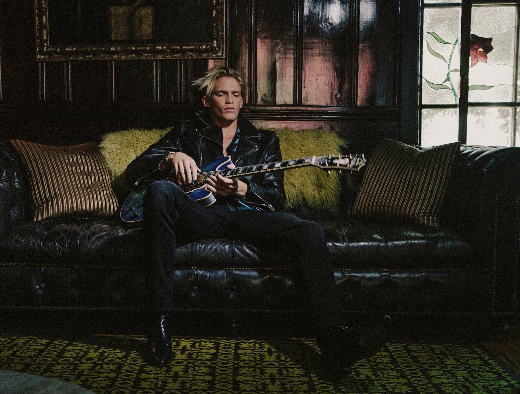 A Q&A with Cody Simpson about Guitar Center’s Singer-Songwriter 6