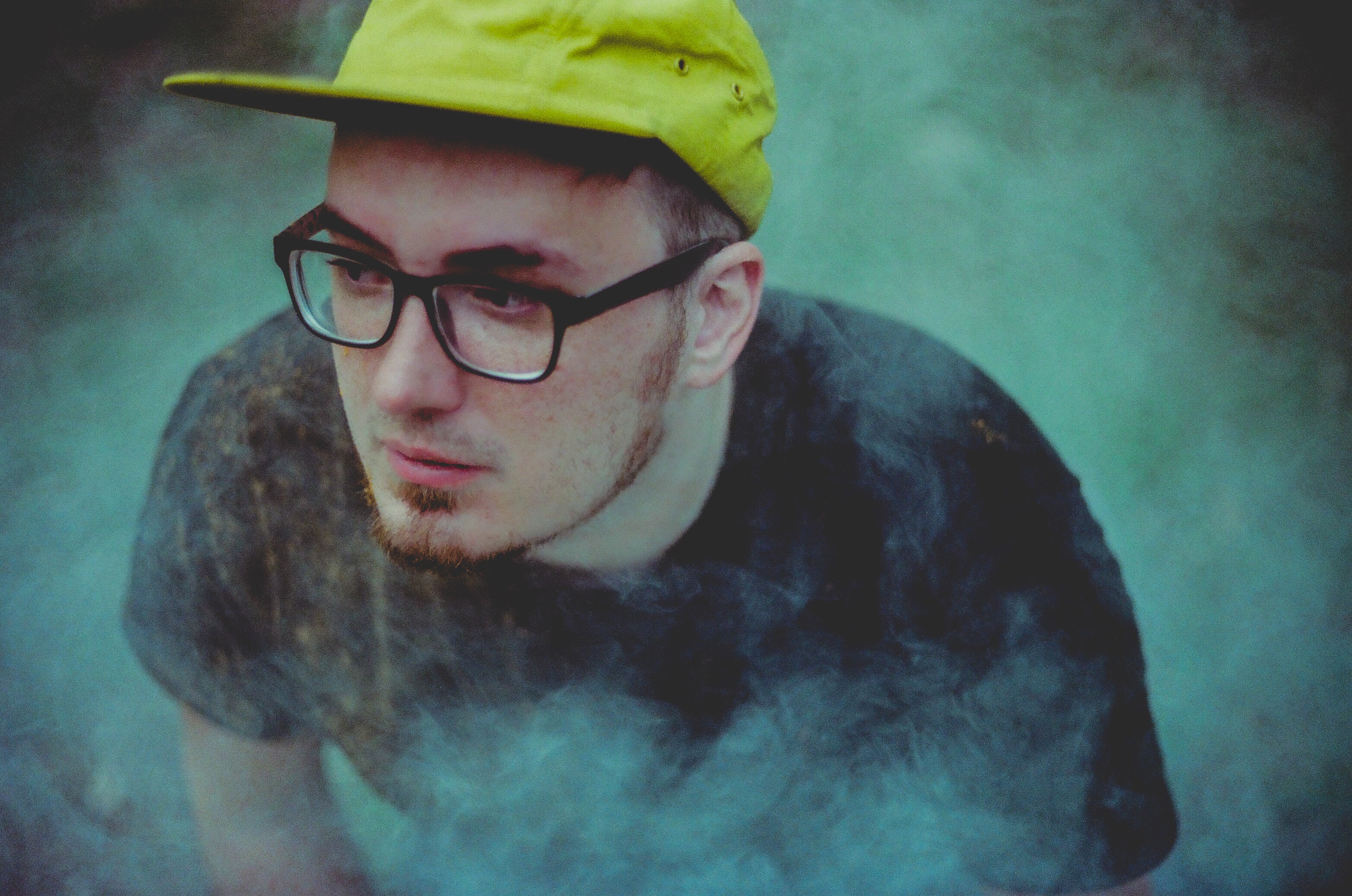 Song Premiere: Kyle Andrews, “Golden Sunset”