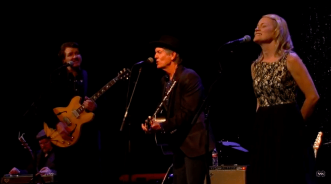 Watch Rodney Crowell Perform “Christmas Makes Me Sad” at the Bruce Robison and Kelly Willis’ Holiday Shindig