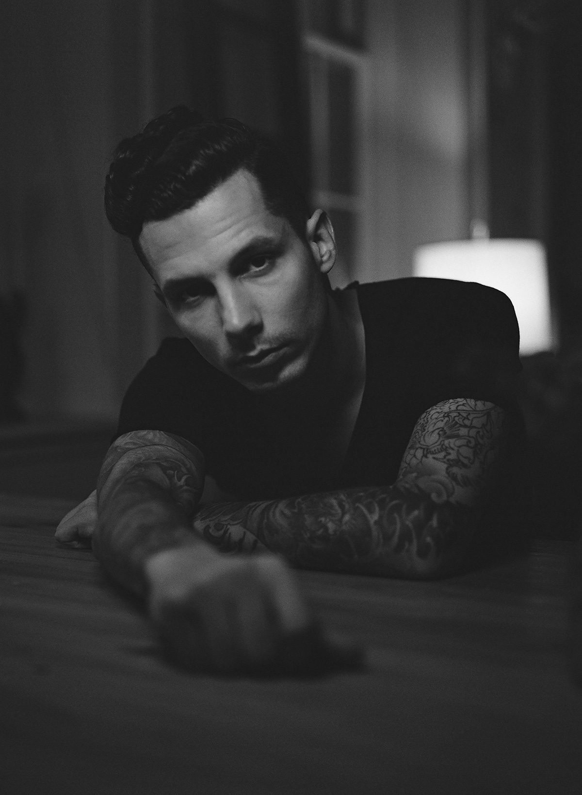 Watch Devin Dawson Perform “Dark Horse” for The Vault Sessions