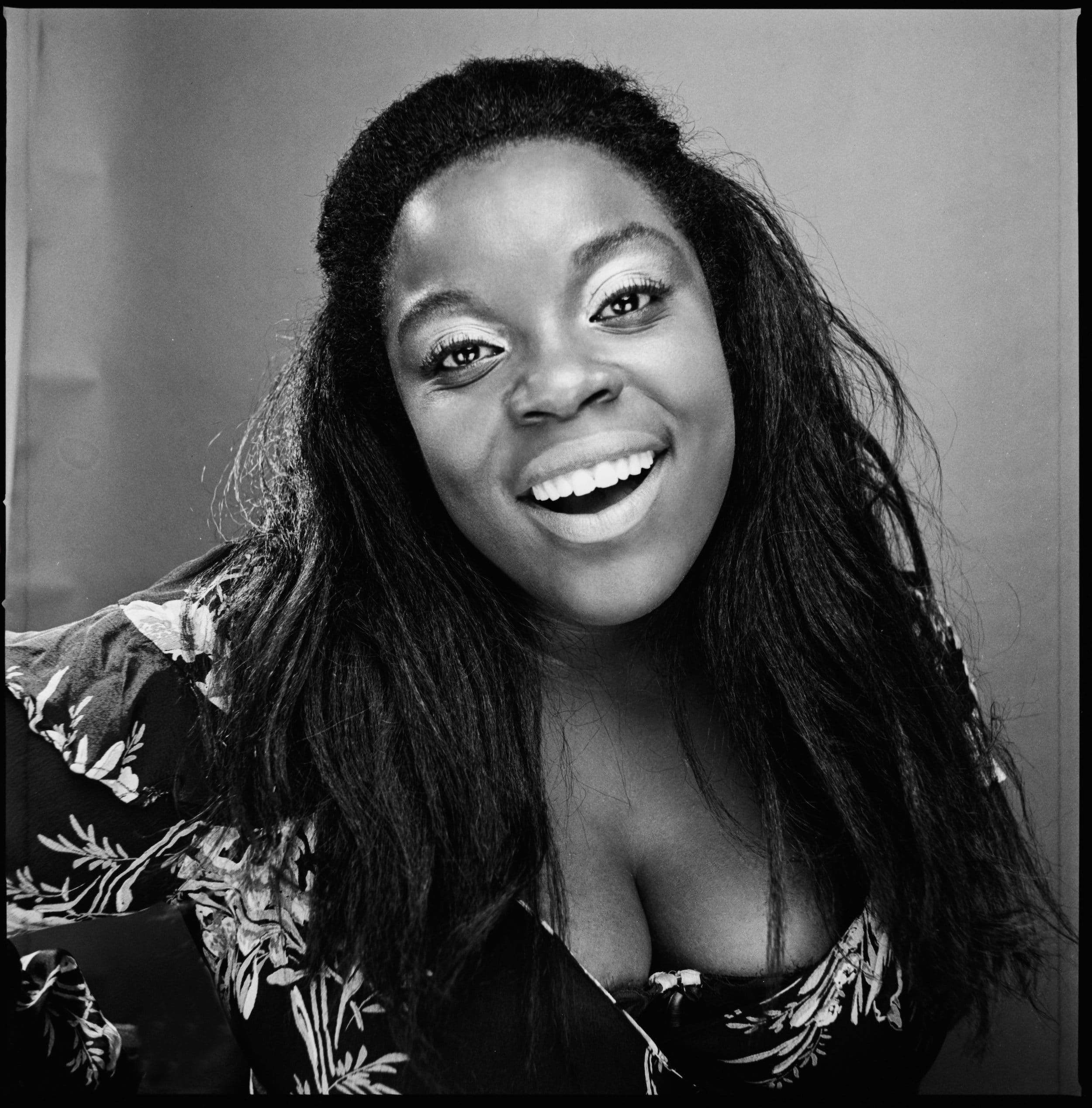Watch Yola's Mesmerizing Video For “Faraway Look” American Songwriter
