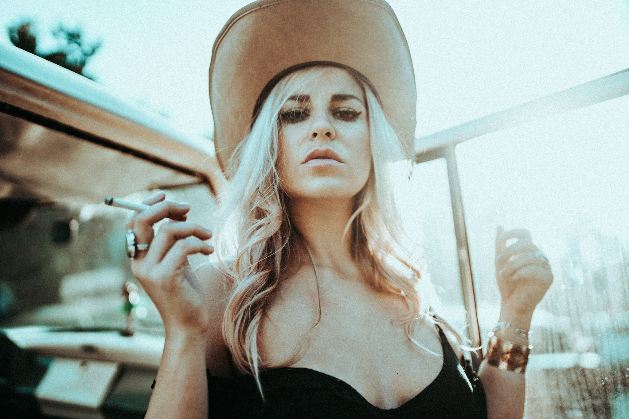 Elaina Kay Previews Paul Cauthen-Produced LP With “Daddy Issues”