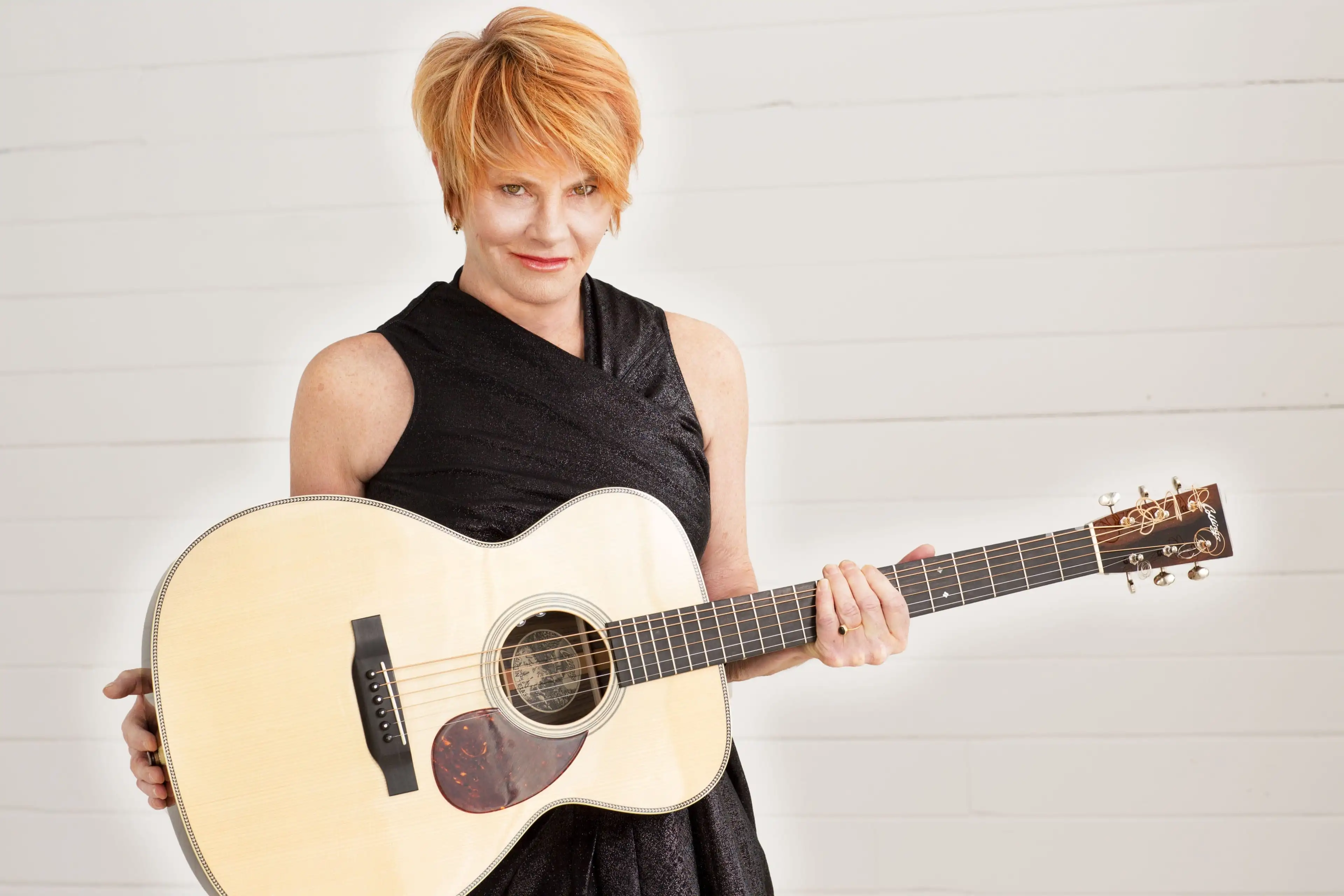 Shawn Colvin Debuts Acoustic Version Of “Cry Like An Angel”