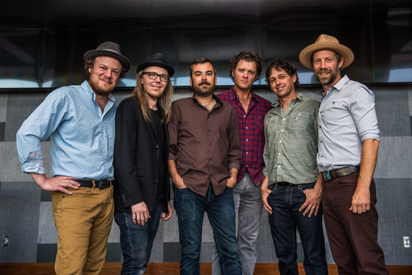 Steep Canyon Rangers Rework Hits with  Full Symphony, Release New Version of “Radio”