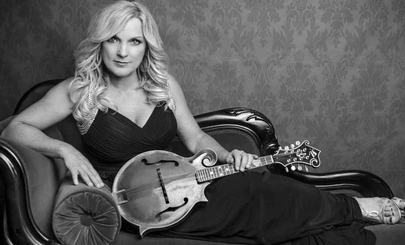 Bluegrass Now! Set to Return to PBS With Rhonda Vincent, Jim Lauderdale