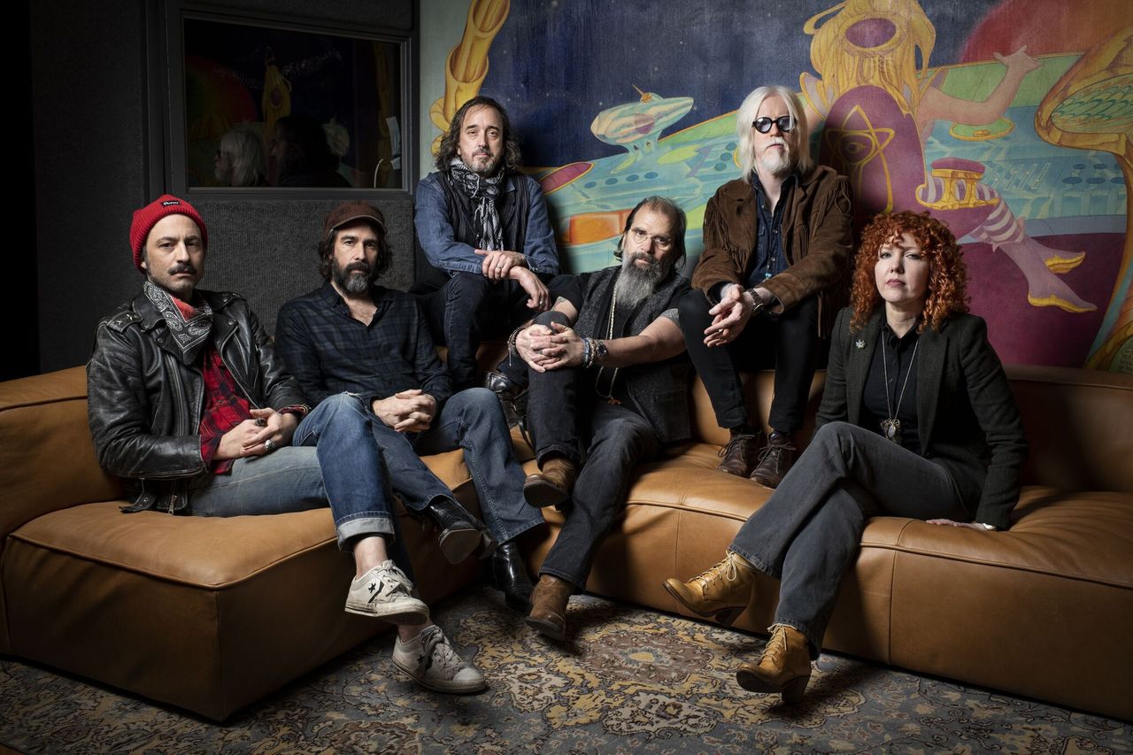 Steve Earle & The Dukes Announce Release Date For ‘Ghosts of West Virginia’