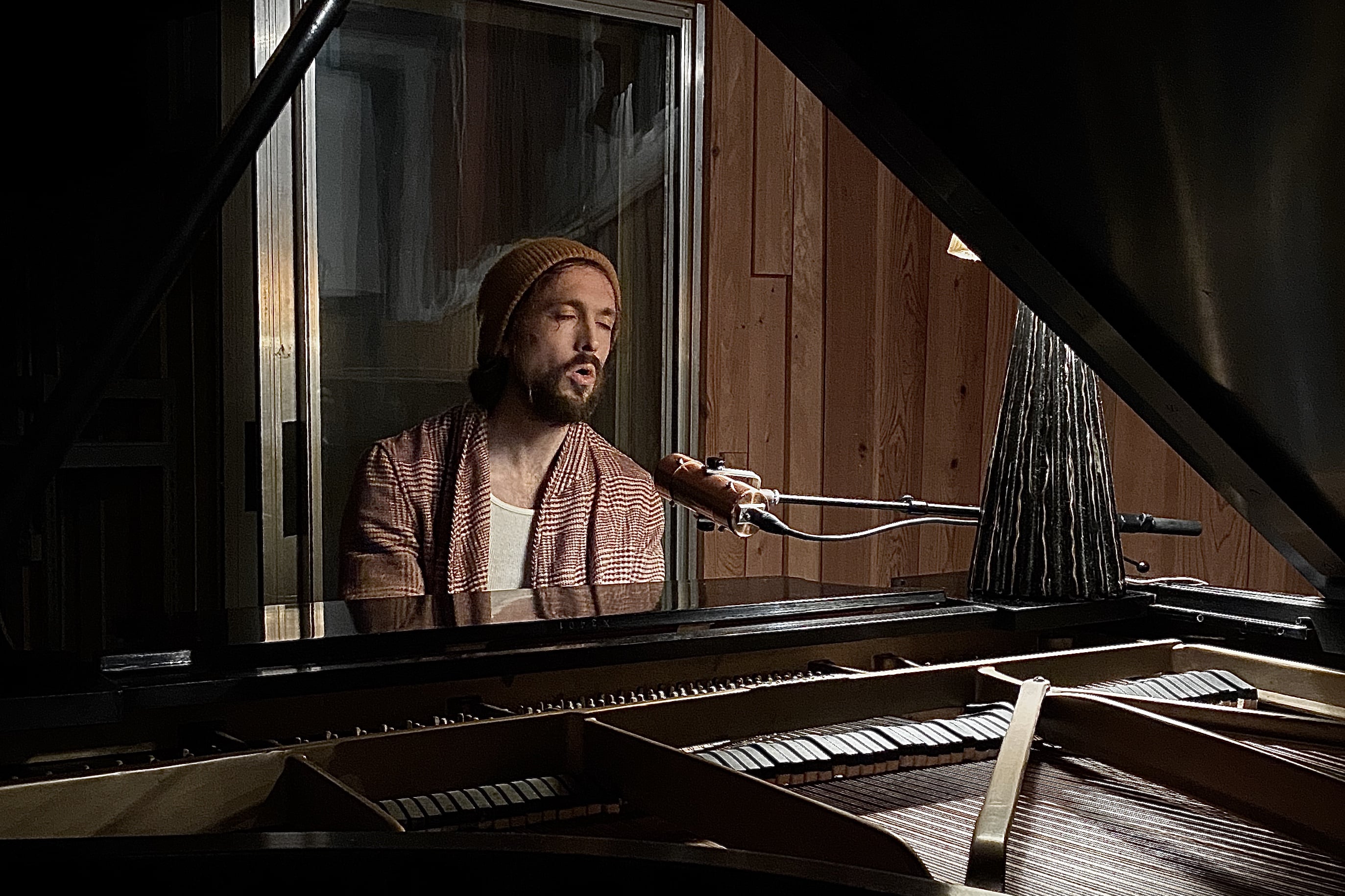 Alex Ebert Shares How Inspiration Can Come From Anywhere