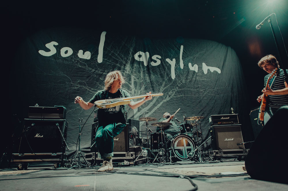 Dave Pirner Talks New Soul Asylum Record and His Songwriting Lyric Book