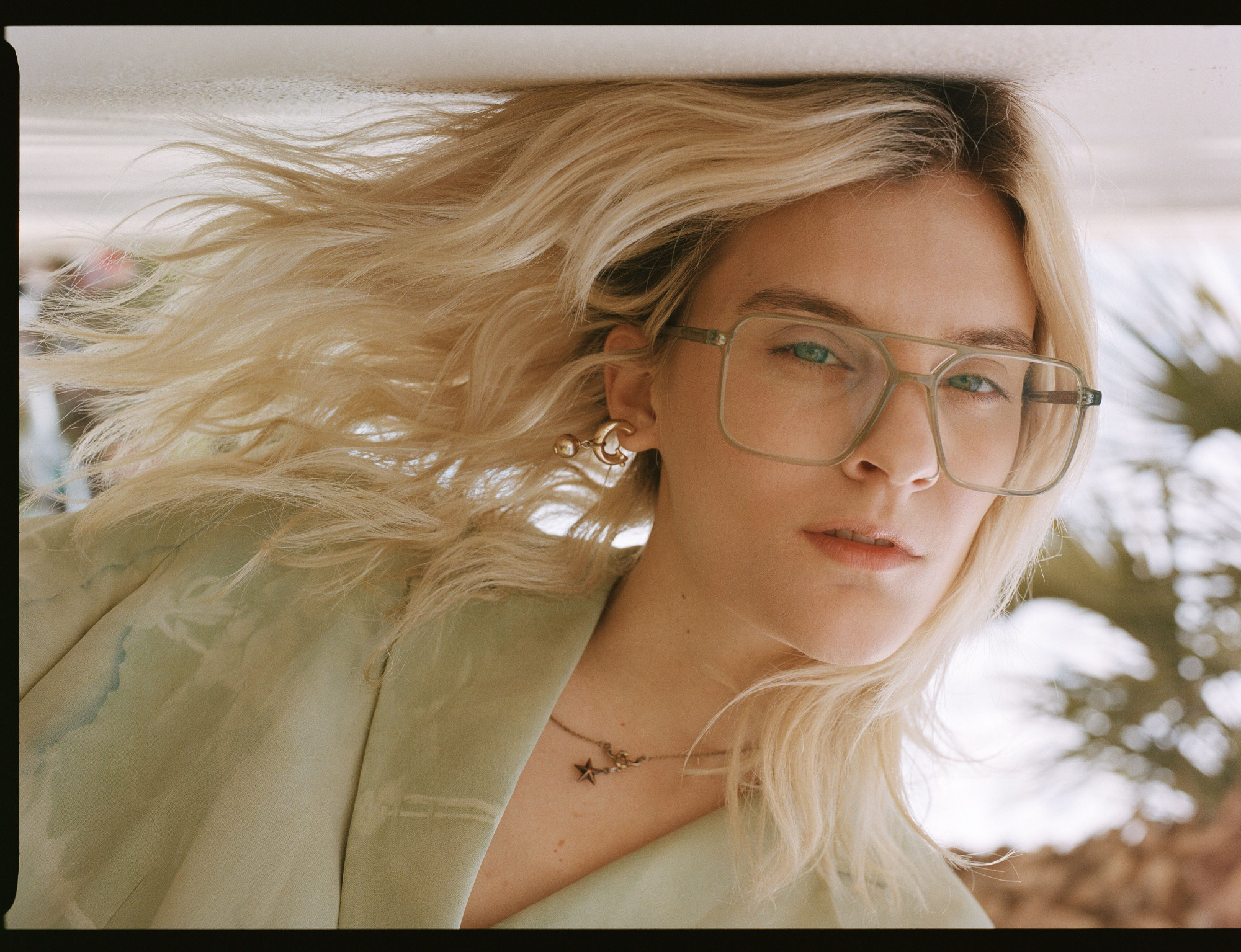 Liza Anne Releases Video For “Bad Vacation”