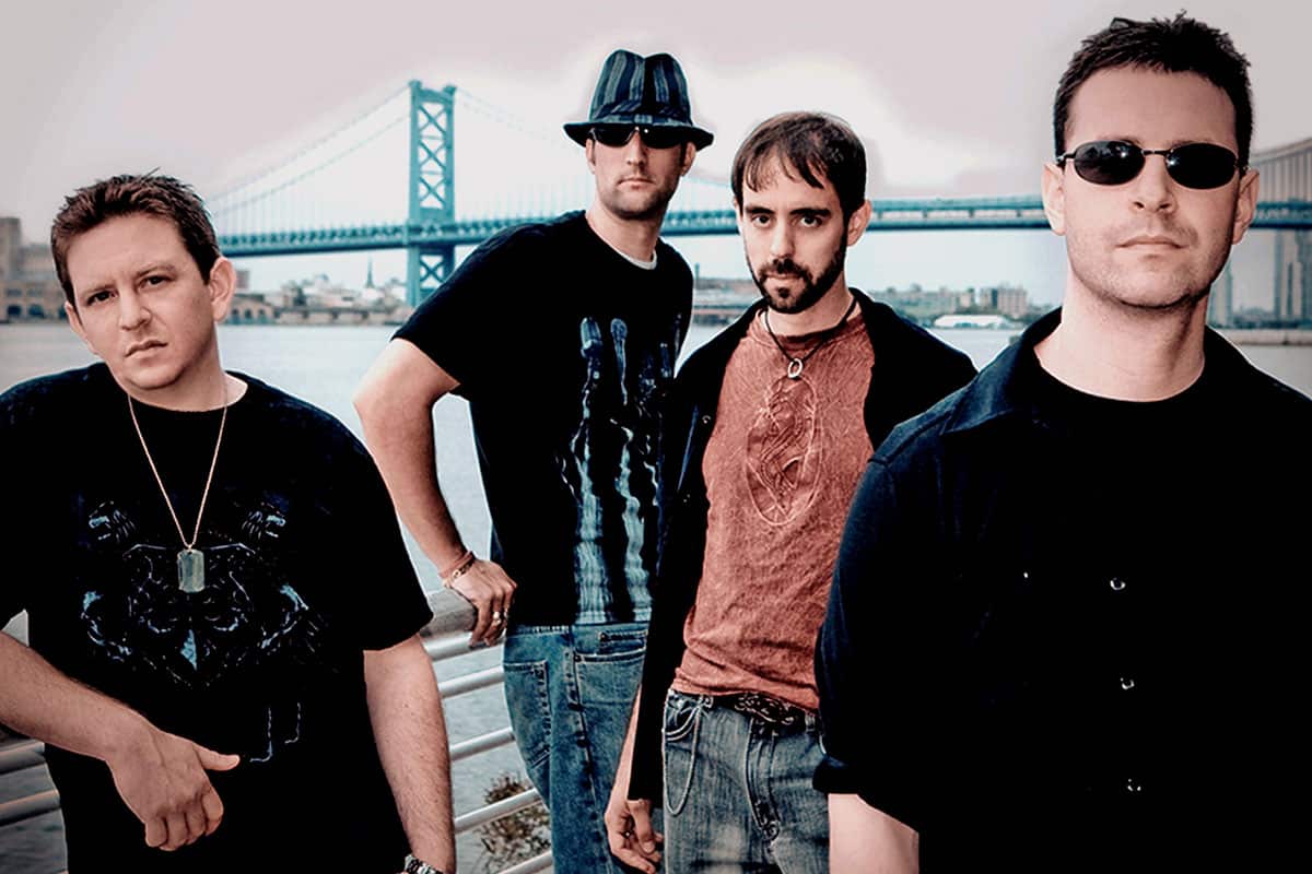 Philly Vocal Quartet Lights Out Wants You To Stay Strong On “All That Matters” American Songwriter