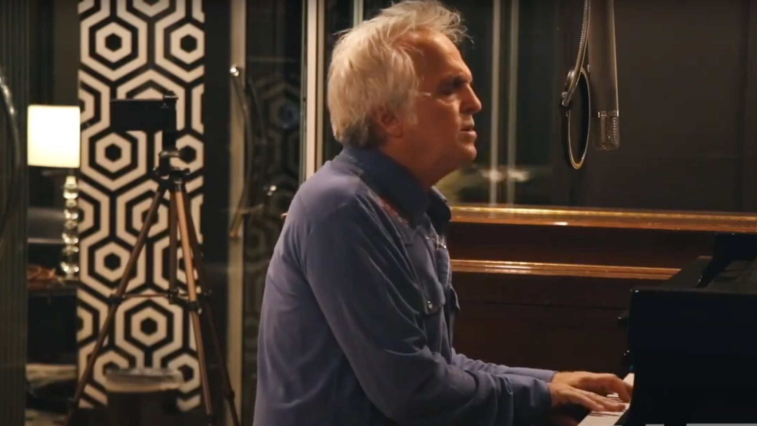 Glen Burtnik Latest News, Stories, and Commentary