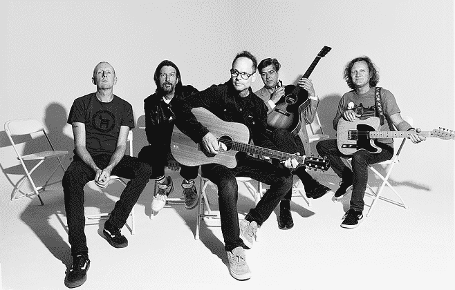 The Gin Blossoms’ Robin Wilson Offers Non-Traditional Songwriting Advice