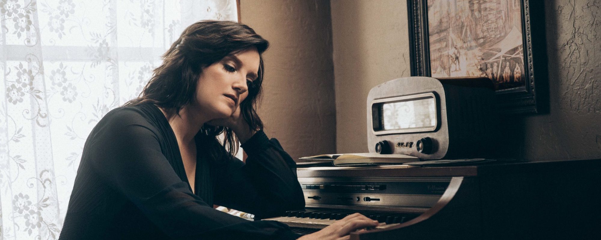 Brandy Clark image – uncropped Brandy Clark image - uncropped