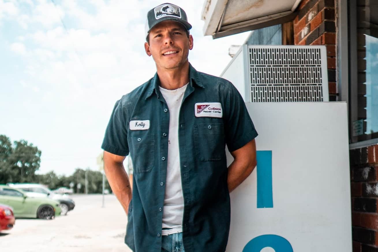 Granger Smith Confronts a Mix of Grief and Gratefulness On New Album ‘Country Things, Vol. 1’