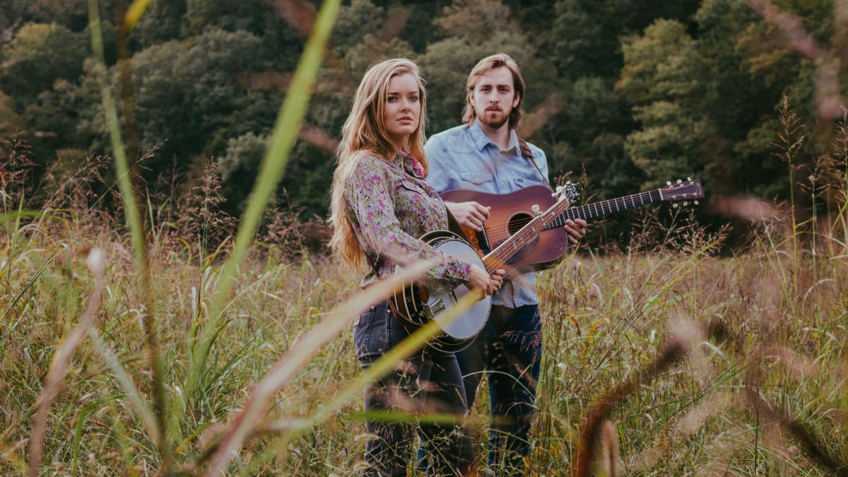 Theo & Brenna Remind Of Nature’s Beauty With “Let Us Breathe Again”