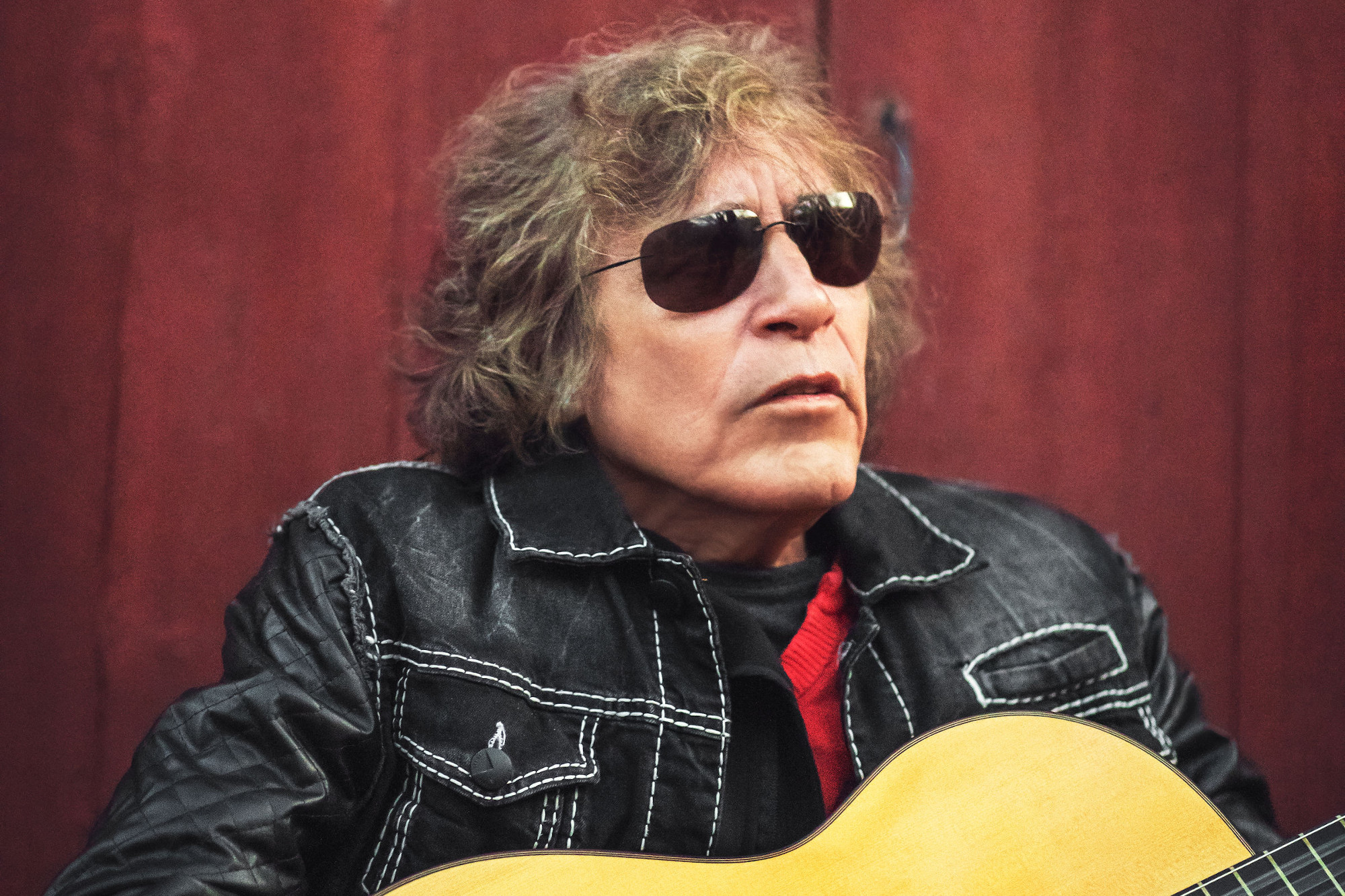 Acclaimed Songwriter and Performer Jose Feliciano Talks “Feliz Navidad,” Dolly Parton and More