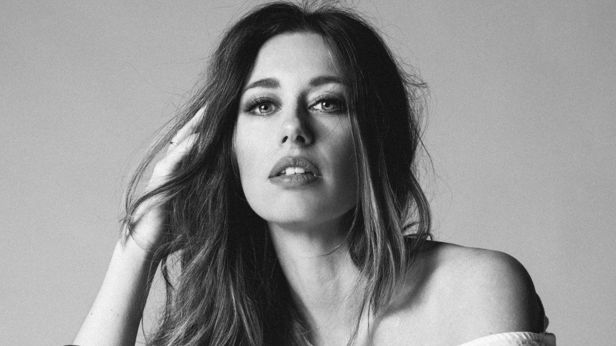 Lera Lynn Steps Out With Tremendous New Album, ‘On My Own’