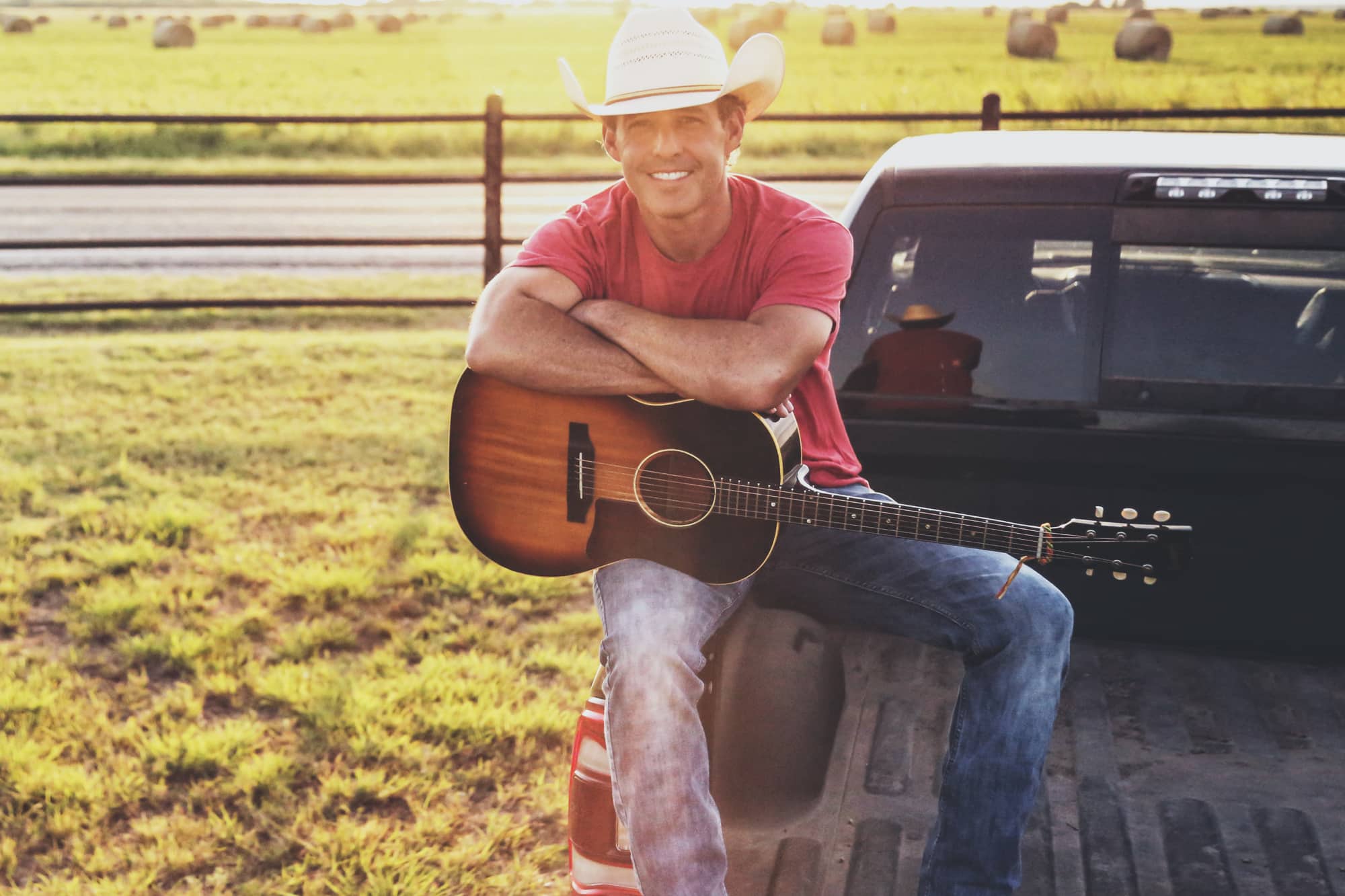 Aaron Watson Stands Up for the Right to Write a Fun Song: ‘There is Enough Heavy in the World’