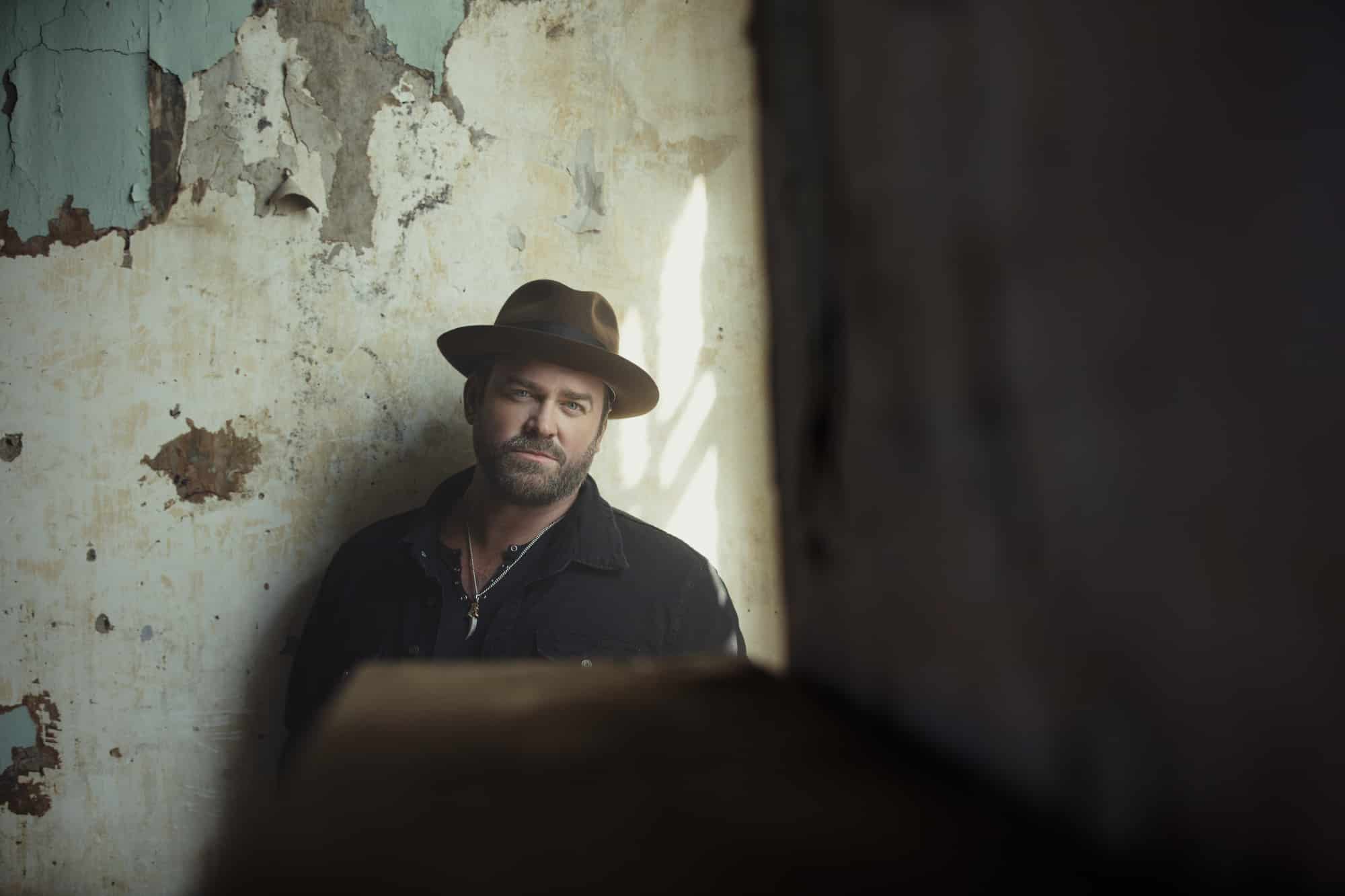 Lee Brice Headlining Latest Songwriters’ Café with Whitney Duncan and Teddy Robb to Benefit Families of Our Country’s Fallen Heroes