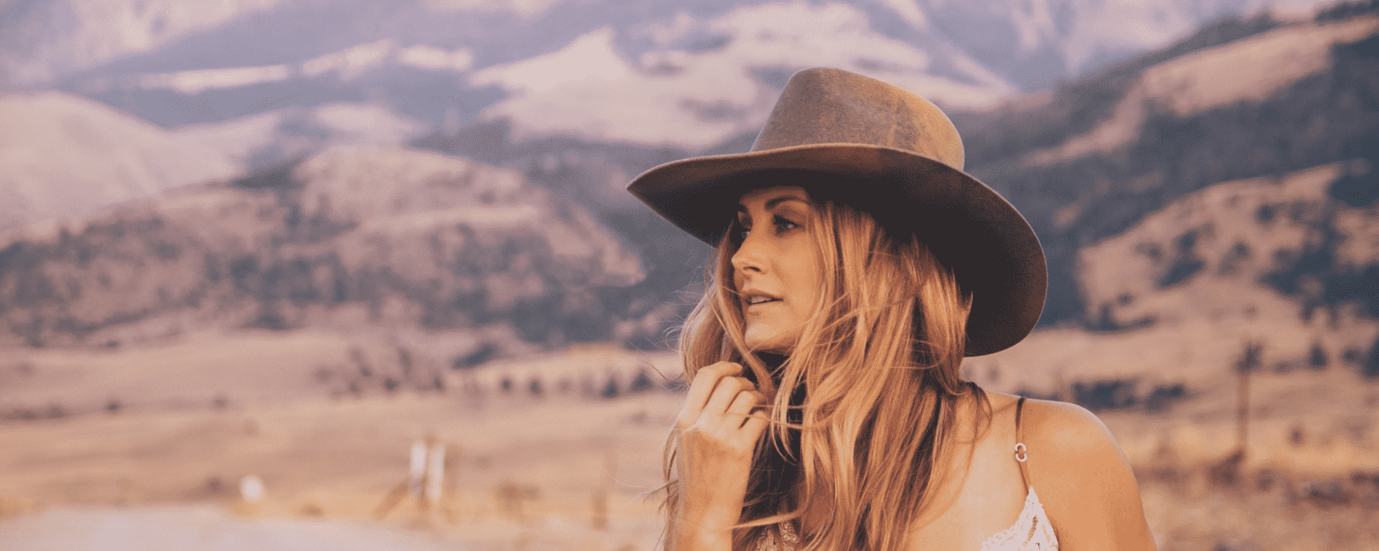 Stephanie Quayle Evokes Her Native Landscape with Upcoming Album