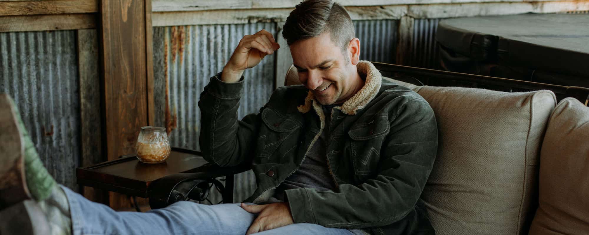 Country Hitmaker Craig Campbell Gets Some Major Points with New Single “What a Girl Will Make You Do”