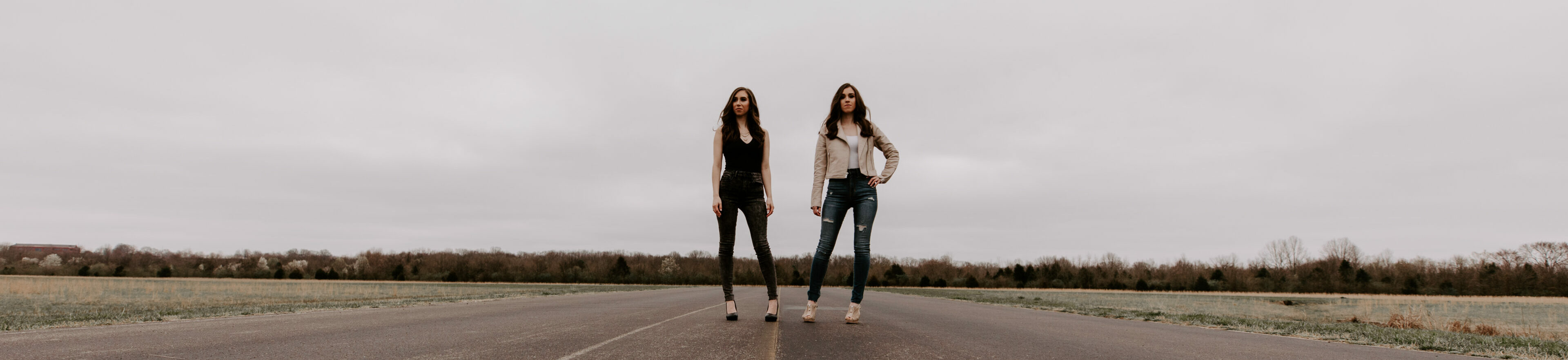 The Hobbs Sisters Talk Sibling Harmonies, New Single And Nashville Writers’ Tips