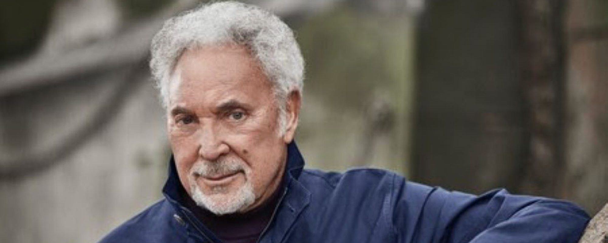 Tom Jones Gets Personal on New Album ’Surrounded By Time‘