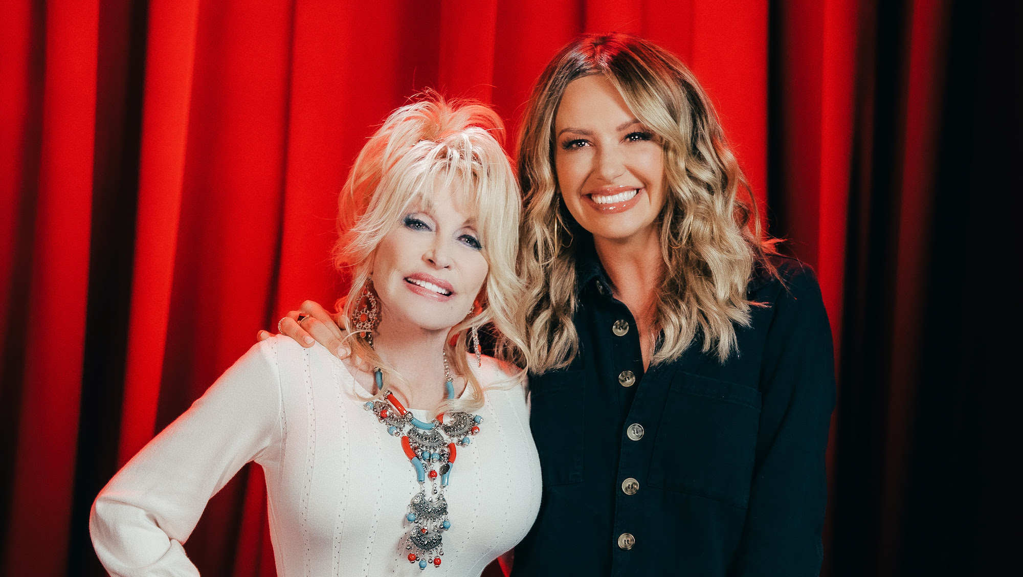 Dolly Parton Surprises Carly Pearce with Invitation to Join the Grand Ole Opry