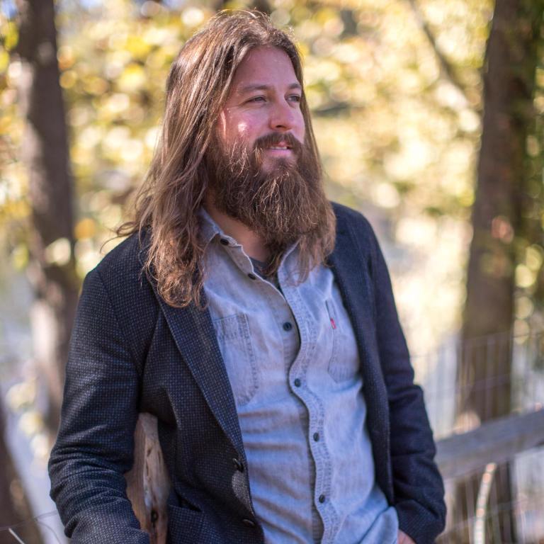 paul-hoffman1 Paul Hoffman of Greensky Bluegrass (Artist/Songwriter): is an artist and songwriter who has been with the band Greensky Bluegrass for two decades now. The band is known for their dazzling live performances.