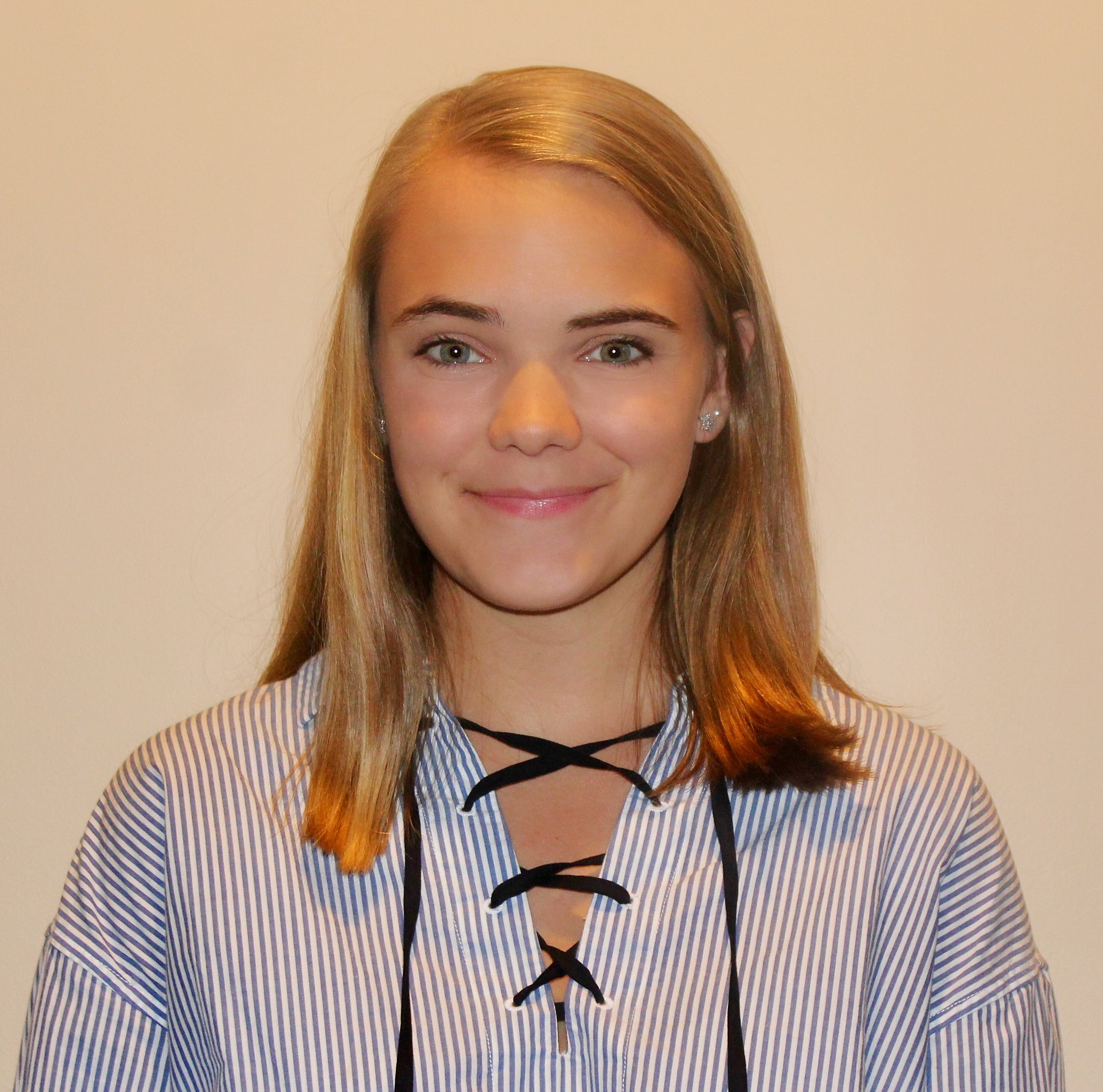 Meet Madeline: The Next Big Youtuber - p07m3mc